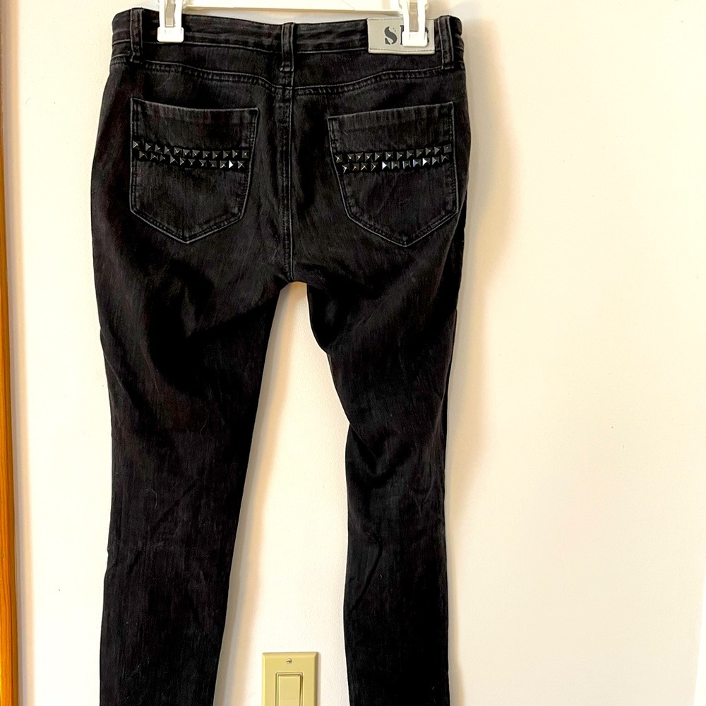 Black skinny jeans